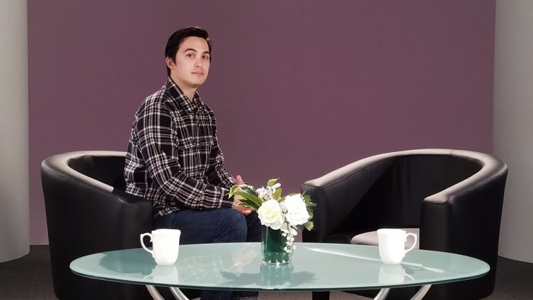 SMT Talk show set 2 person A